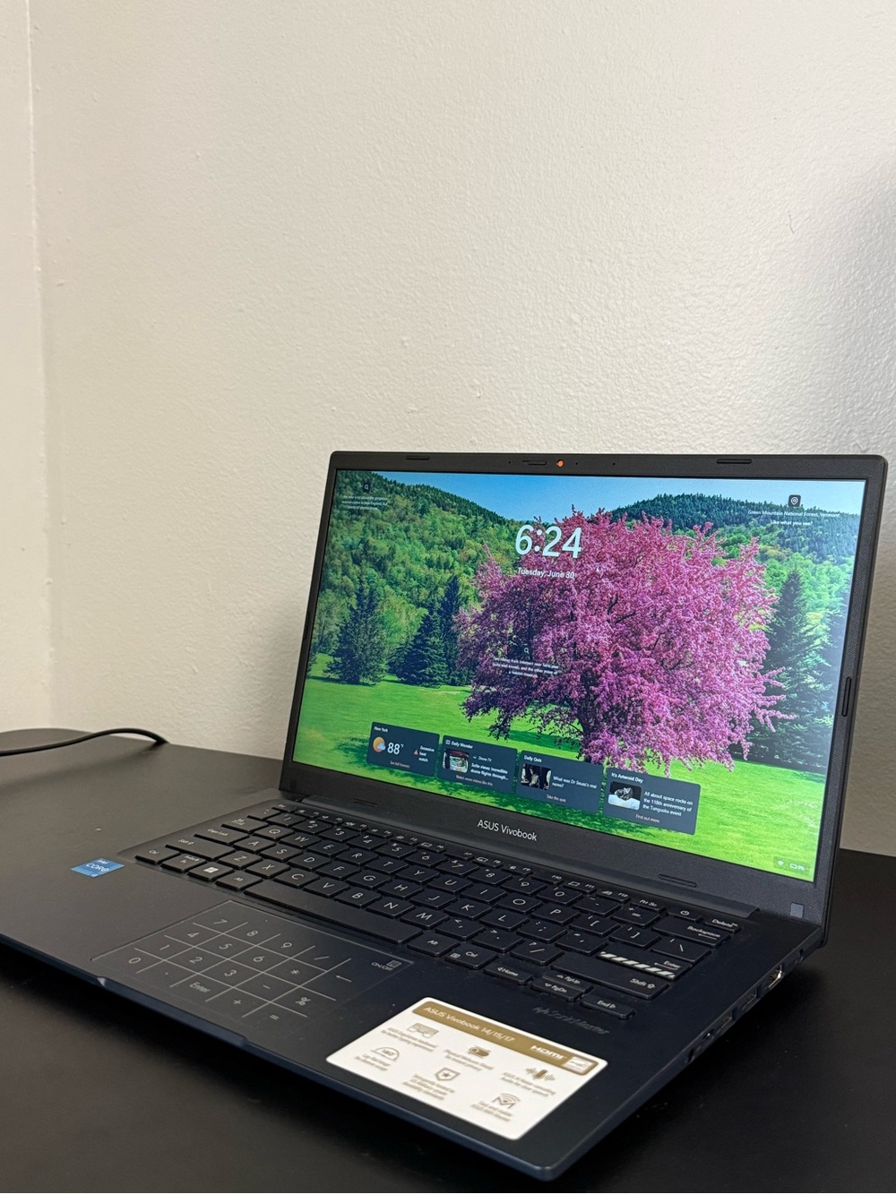 Asus VivoBook 14” Intel i3 12 Gen 8GB Ram Privacy Laptop